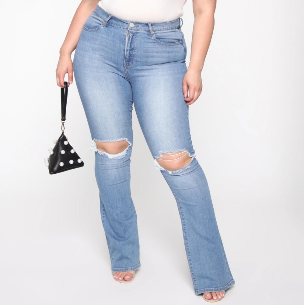 Mid Rise Bootcut Jean